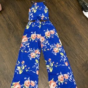 Fashion Nova Two-Piece Set 😍 in size S.